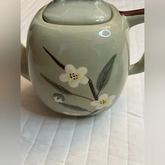 vintage Weil Ware California Pottery tea set in the Blossom Celadon pattern